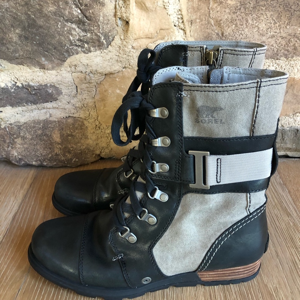Sorel Major Carly boots size 9 new